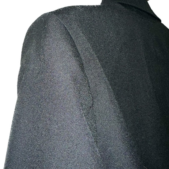 Ann Taylor Two Piece Suit, Blazer and Skirt, 4P - Picture 3 of 4